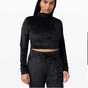 Lululemon 2020 crushed velvet set